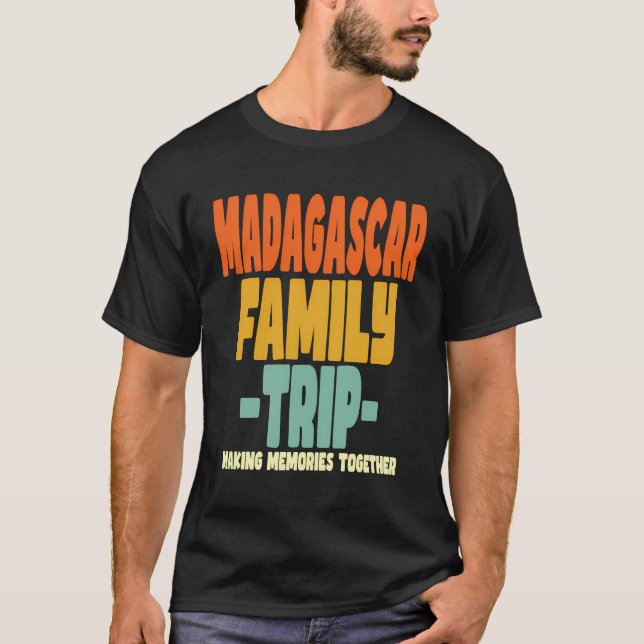 Camiseta Madagáscar: Viagem à família Madagáscar (Frente)