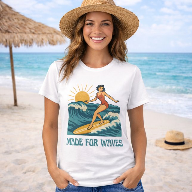 Camiseta Made For Waves Surfer - Retro Surfing Pin-Up Art (Criador carregado)