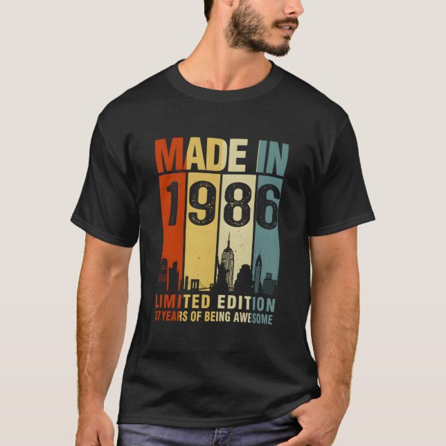 Camiseta Made In 1986 37 Years Of Being Awesome (Frente)