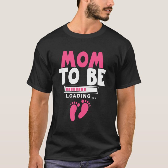 Camiseta Mãe 2022 Carregando Mães para ser Mamãe Twins Bebê (Frente)