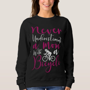 Camiseta Mãe Ciclista de Bicicleta Nunca Subestime uma mãe