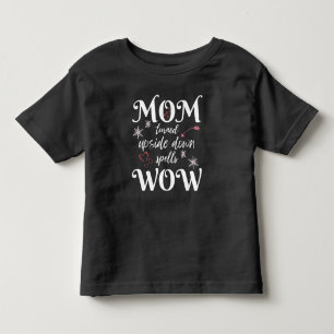 Camiseta MÃE De Cabeça Para Baixo Escreve WOW Dia das MÃES