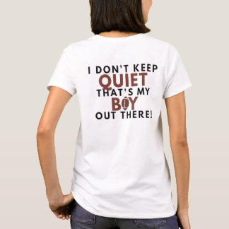 Camiseta Mãe de Futebolista, Meu Menino Está Lá Fora no Dia