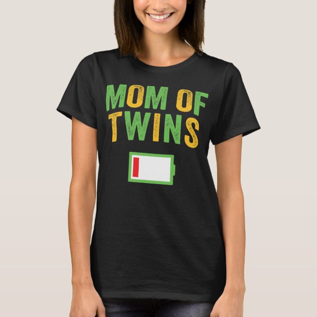 Camiseta Mãe de gêmeos Festa de aniversário baixa bateria  (Frente)