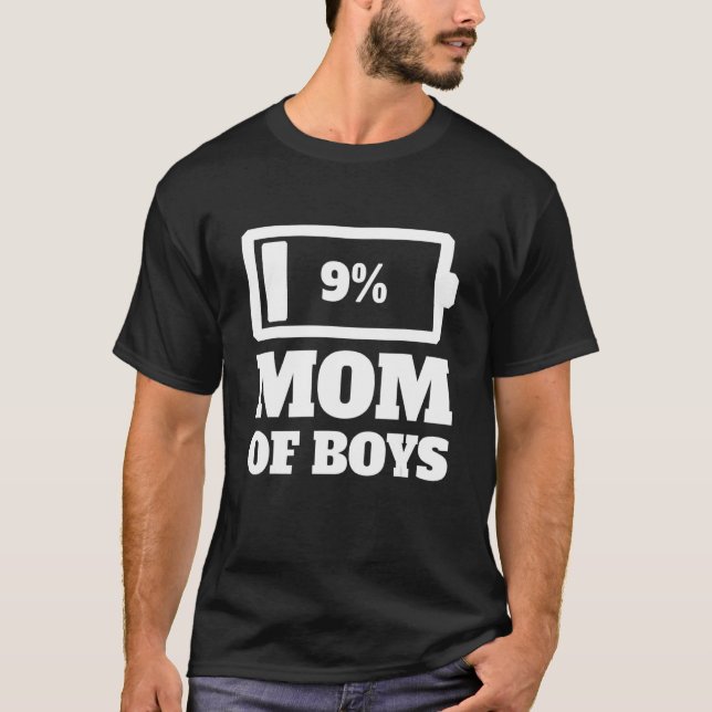 Camiseta Mãe De Meninos Filhos Cansaram A Mãe De Baixo Cons (Frente)