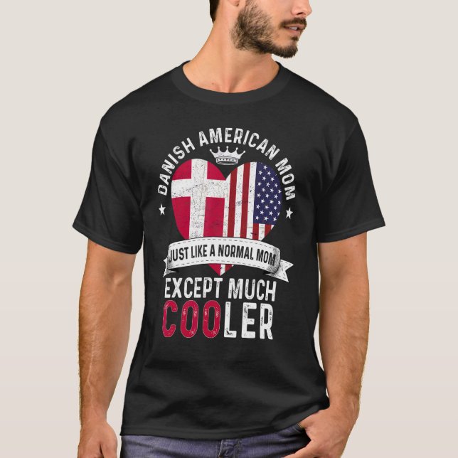 Camiseta Mãe Dia de as mães Americana Dinamarquesa Mama Paí (Frente)