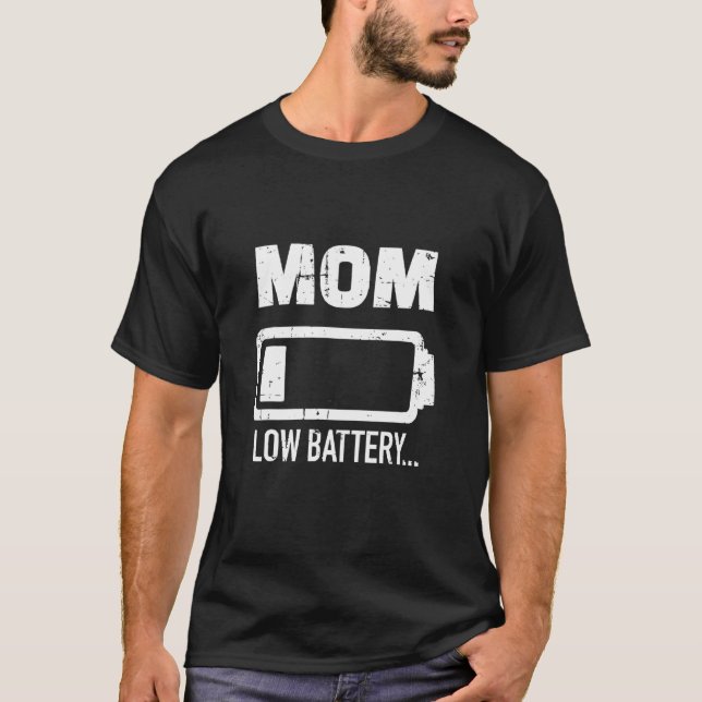 Camiseta Mãe Dia de as mães feliz com bateria fraca (Frente)