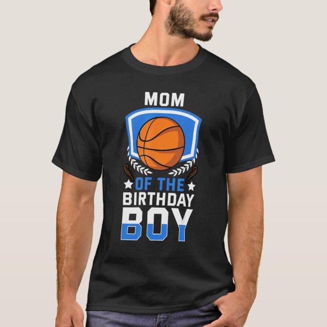 Camiseta Mãe Do Celebrado Da Família De Basquete Birthday B (Frente)