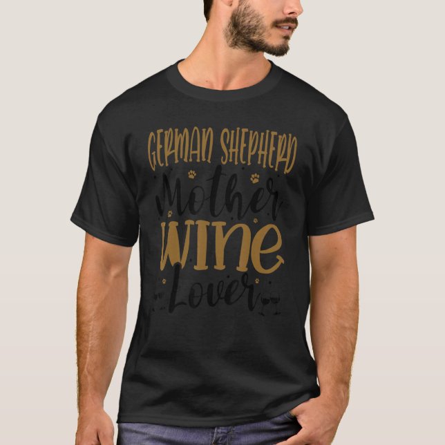Camiseta Mãe do German shepherd de vinho (Frente)