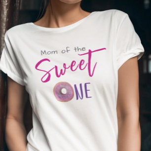 Camiseta Mãe Doce Uma Rosquinha Festa De primeiro aniversar