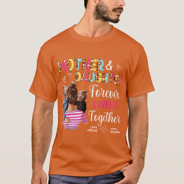 Camiseta Mãe E Filhas Para Sempre Linkedogether Moth fu (Frente)