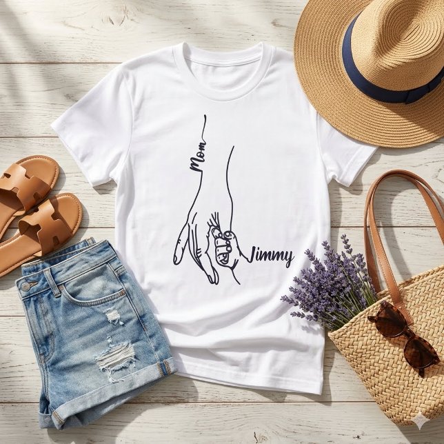 Camiseta Mãe e Filho de Mãos Dadas Personalizado  (Criador carregado)