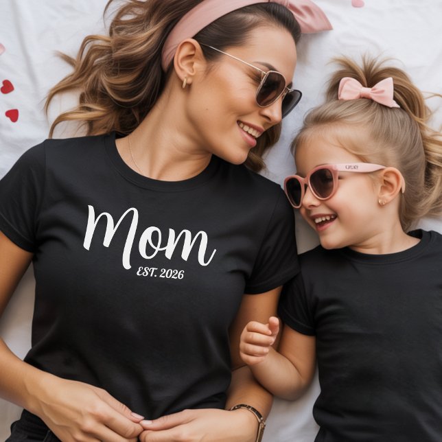 Camiseta Mãe Estabelece Novo Presente de Mãe (Mom Established New Mom Gift new mom first time mothers day )