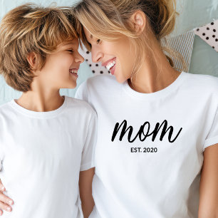 Camiseta Mãe estabelecida em letra preta