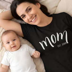 Camiseta Mãe Estabelecida Script Branco Ano Novo Personaliz