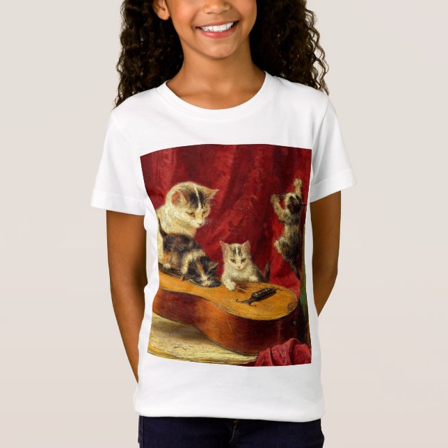 Camiseta Mãe Gato e Gatinhos Brincando com Violão (Frente)