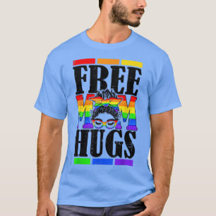 Camiseta Mãe Livre Abraça Tshirt Rainbow Messaging Bun LGBT