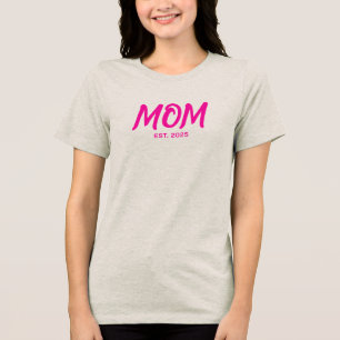 Camiseta Mãe Moderna Estabelecida com Letra Rosa