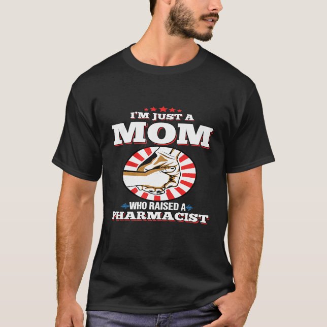 Camiseta Mãe Que Criou Um FARMACÊUTICO (Frente)