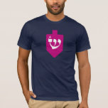 Camiseta Magenta Dreidel Hebraico - Letra Shin Hanukkah<br><div class="desc">Um sonho surpreendentemente simples com a letra "brilhar".
Uma decoração de excelente e ideia de presente para o Festival das Luzes - Hanukkah.</div>