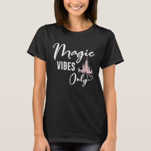 Camiseta Magic Vibs Only é o melhor item do seu tema P