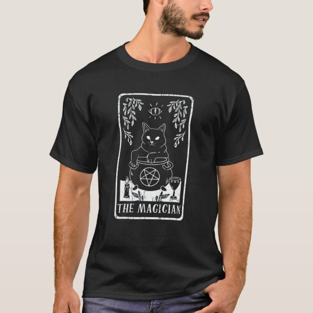 Camiseta Magician Witch Cat Arot Card Pagan Goblincore Goth (Frente)