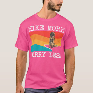 Camiseta Mais Preocupada Menos O Caminho Gráfico De Leonber