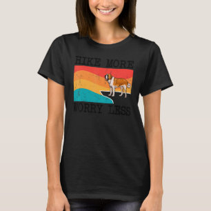 Camiseta Mais Preocupada Menos Rua Bernard Graphic Hiking