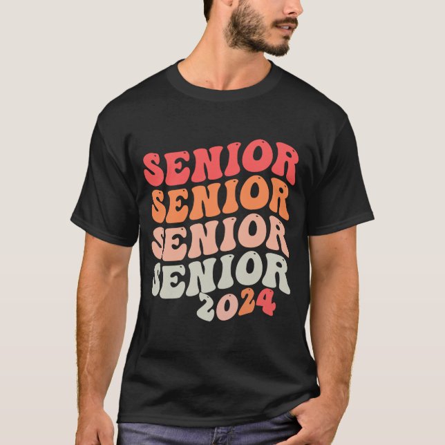 Camiseta Mais velho 2024 Classe Retroativa de Graduação de  (Frente)