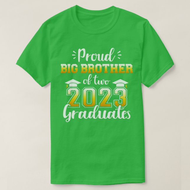 Camiseta Mais velho de formandos de 2.023, orgulhoso irmão  (Frente do Design)