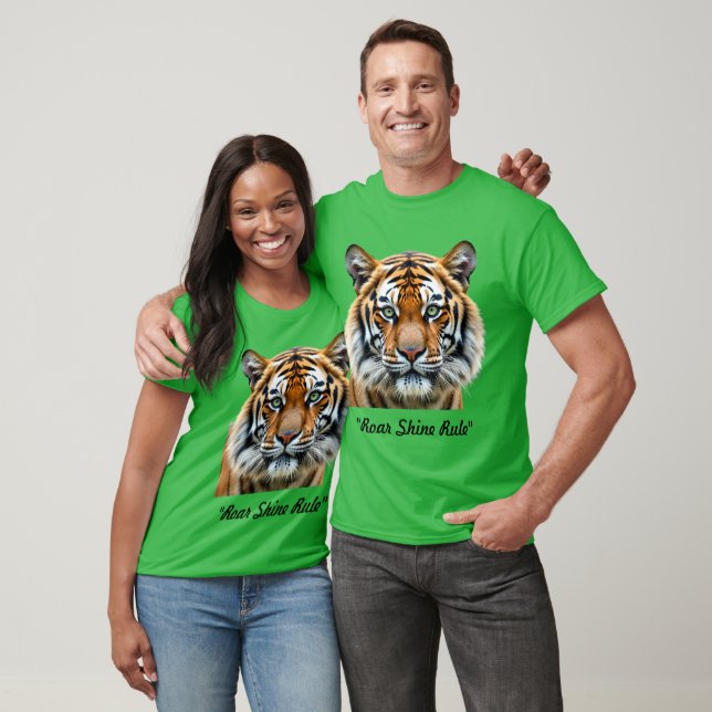 Camiseta "Majestade Rugido Esmeralda" (Unissex)
