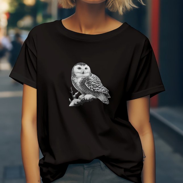 Camiseta Majestade Snowy Owl Perched (Criador carregado)