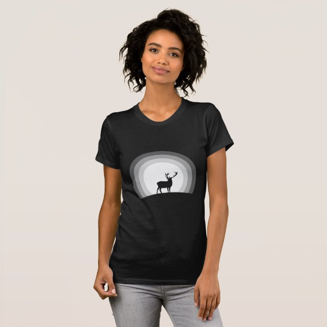 Camiseta Majestic Stag Silhouette Under Lunar Light (Frente Completa)