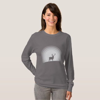 Camiseta Majestic Stag Silhouette Under Lunar Light