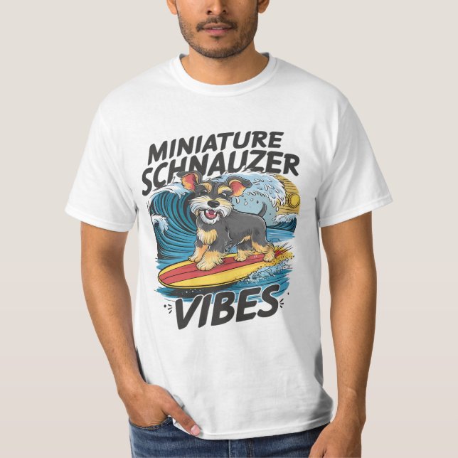 Camiseta Majexpressa Schnauzer surfando numa onda (Frente)