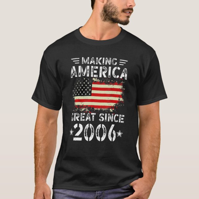 Camiseta Making America Great Since 2006 USA Flag Retro Bir (Frente)