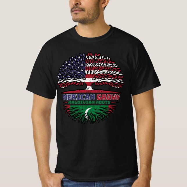 Camiseta Maldivas Maldivian American Tree Roots Flag (Frente)