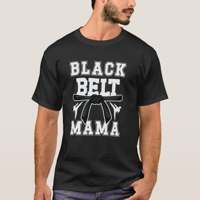 Camiseta Mama de Cinto Preto Clássico Mãe de Karatê Mãe Kar (Frente)