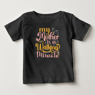 Camiseta Mama Personalizado 2026 Pés de Bebê Falso Lembranç