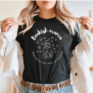 Camiseta Mamãe Bookish - Lendo a vida da mamãe com borbolet
