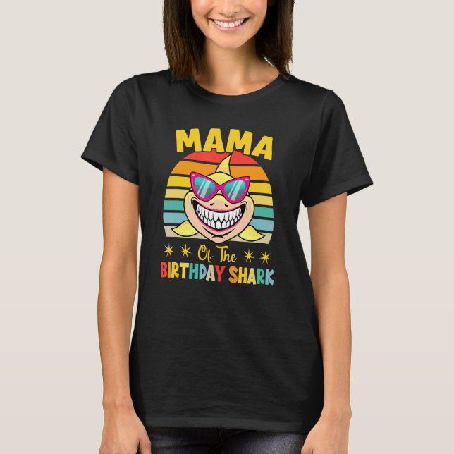 Camiseta Mamãe Da Família Shark Birthday Que Corresponde À  (Frente)