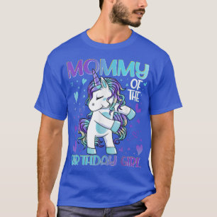 Camiseta Mamãe da Garota de Aniversário Flexibindo Unicórni