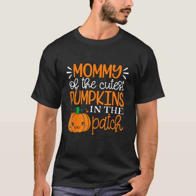 Camiseta Mamãe das Abóboras Mais Fofas do Halloween Patch (Frente)