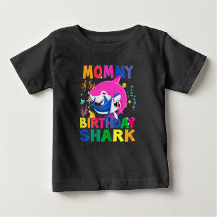 Camiseta Mamãe do aniversário do tubarão de aniversário