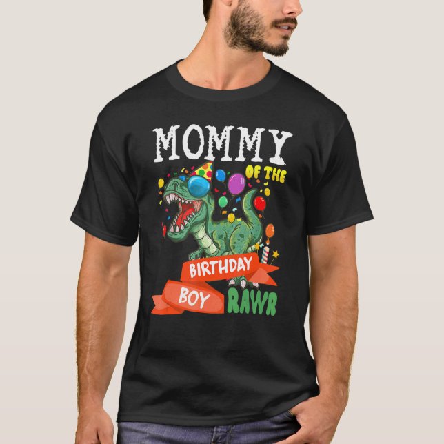 Camiseta Mamãe Do Garoto De Aniversário Mostra O Raptor Din (Frente)