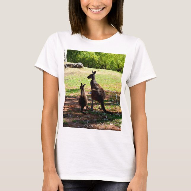 Camiseta Mamãe e Joey canguru, (Frente)