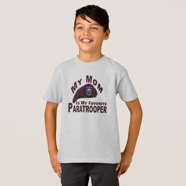 Camiseta Mamãe é minha favorita 82ª paraquedista aérea (Frente Completa)