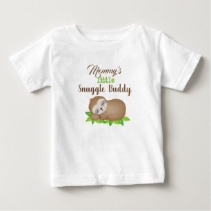 Camiseta Mamãe Pequeno Snuggy Buddy Sloth