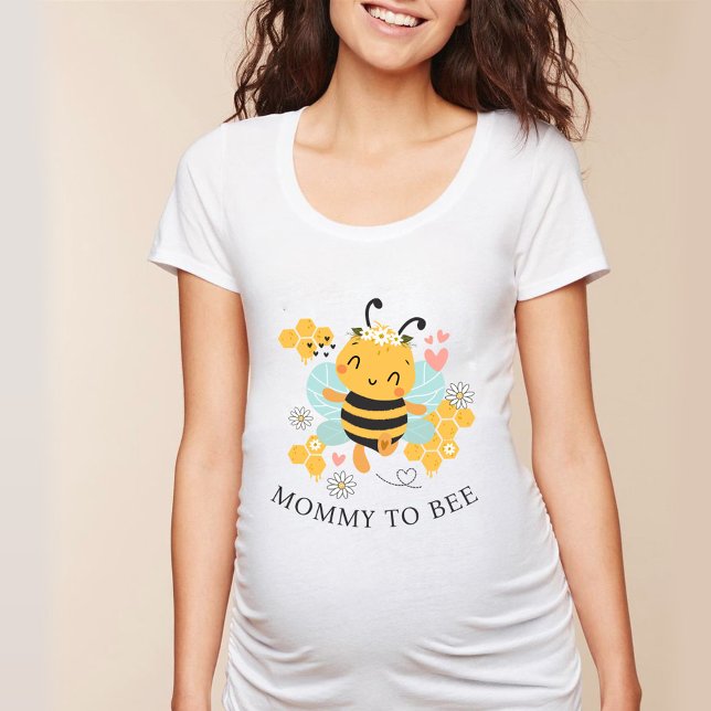 Camiseta Mamães de abelha bonitas a gravidez revelam chá de (Cute bee Mommy to be pregnancy reveal baby shower T-Shirt)