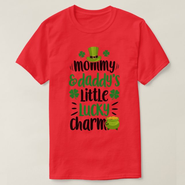 Camiseta Mamães e Daddys Little Lucky Charm St Patricks Da (Frente do Design)